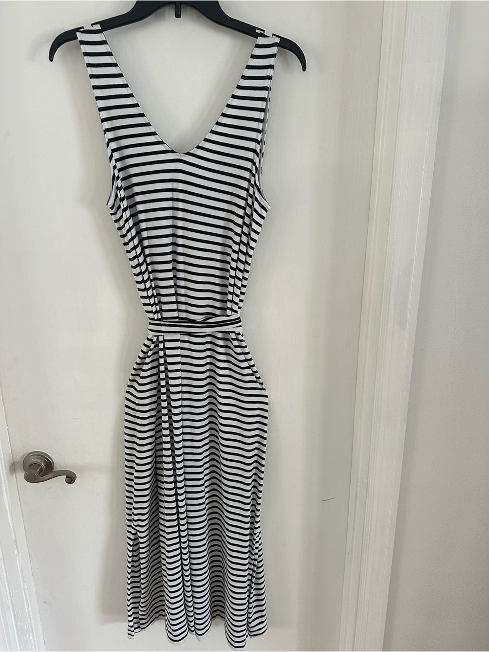 Vineyard Vines Black and White Striped V-Neck Maxi Dress